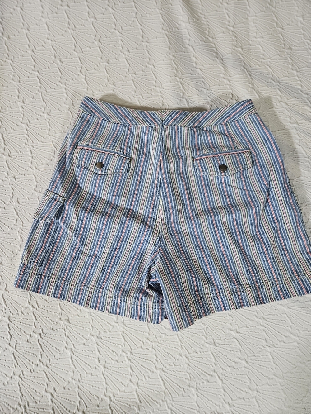 Liz Claiborne Multicolor Striped Casual Denim Shorts Size 8 - Picture 8 of 9